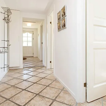8 Person In Dannemare-by Traum * Dannemare